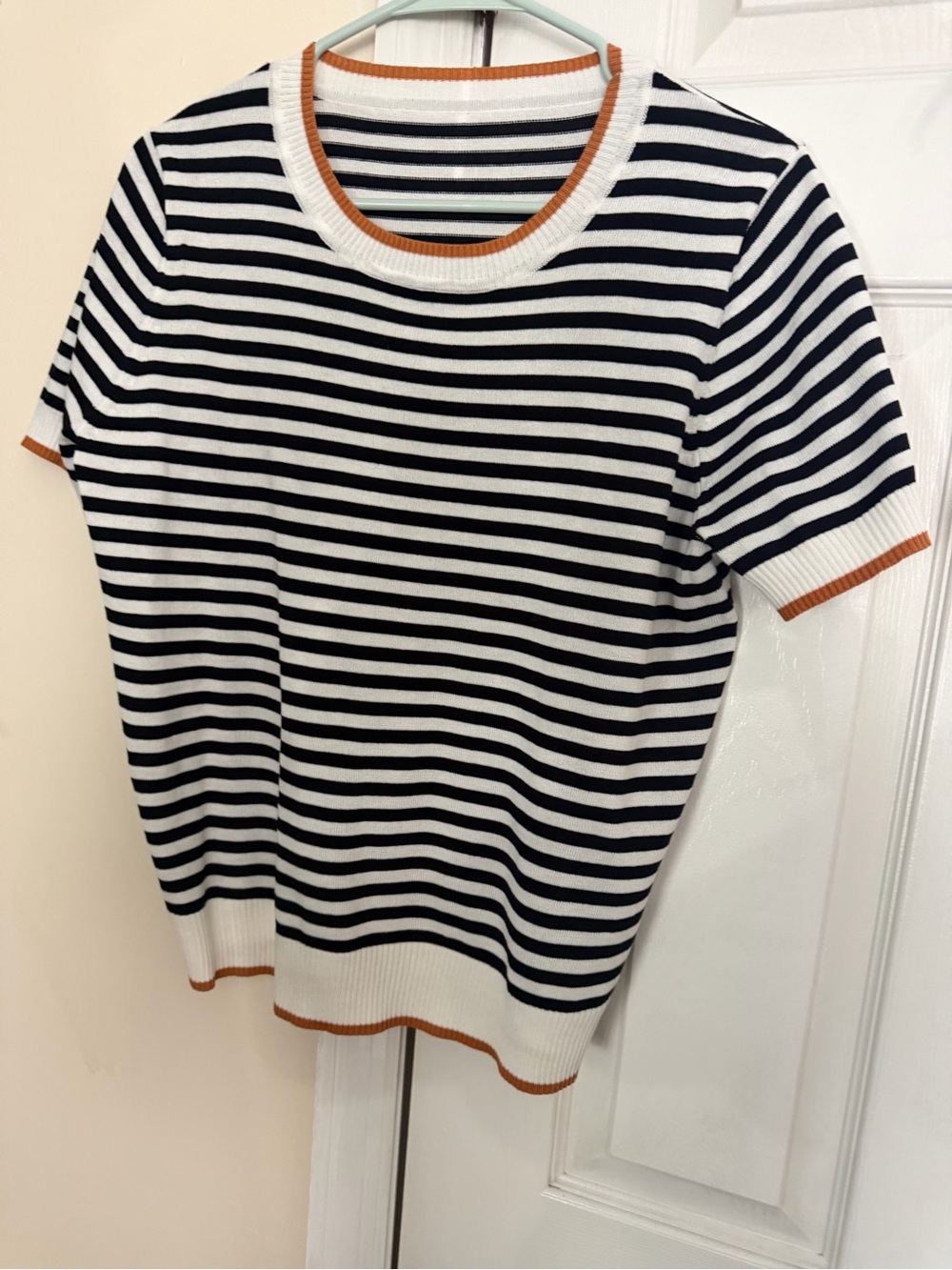 HALARA Black and White Striped Top with Brown Trim